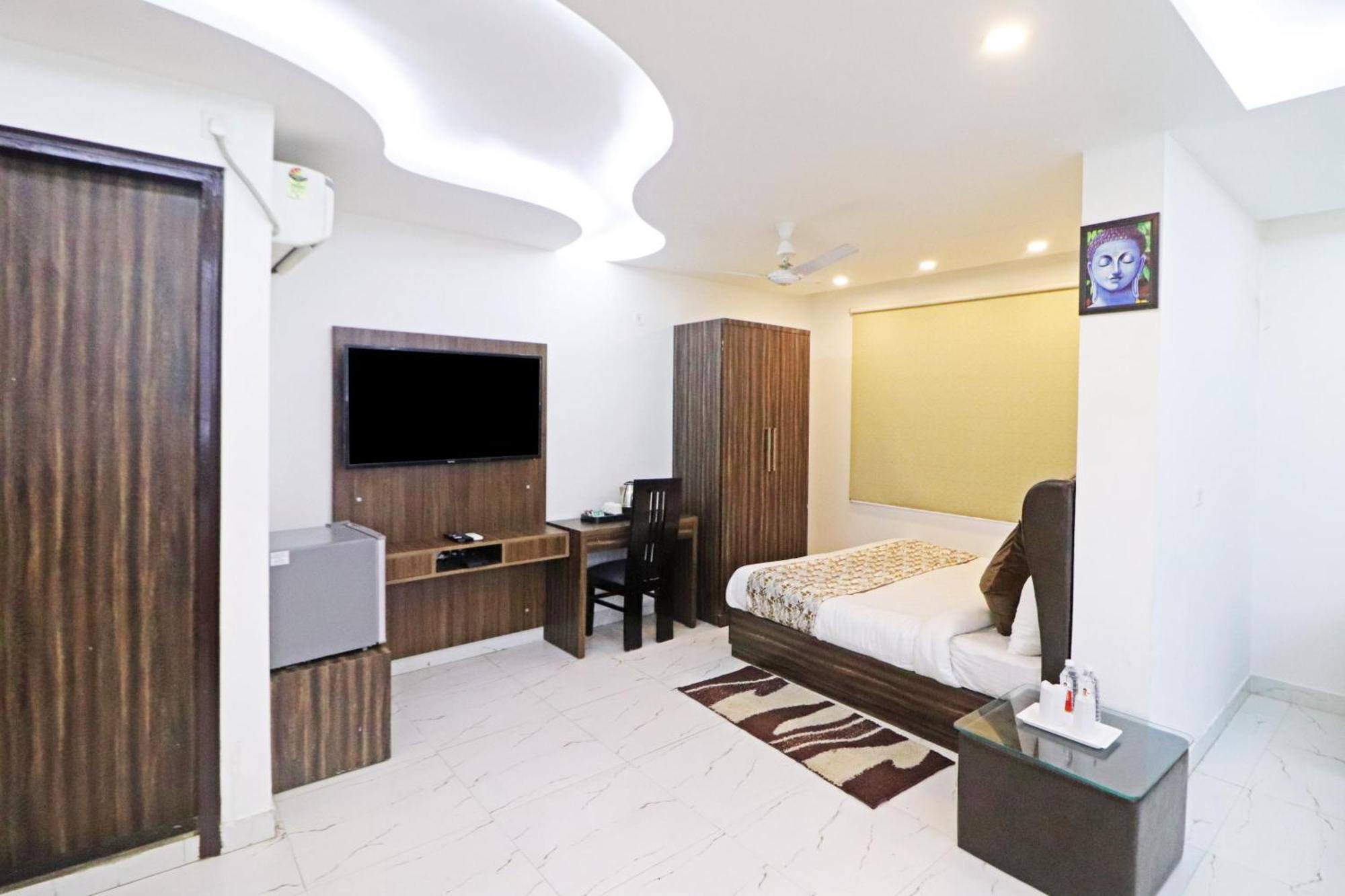 Hotel Mayda Prime Near Delhi Airport Nuova Delhi Esterno foto