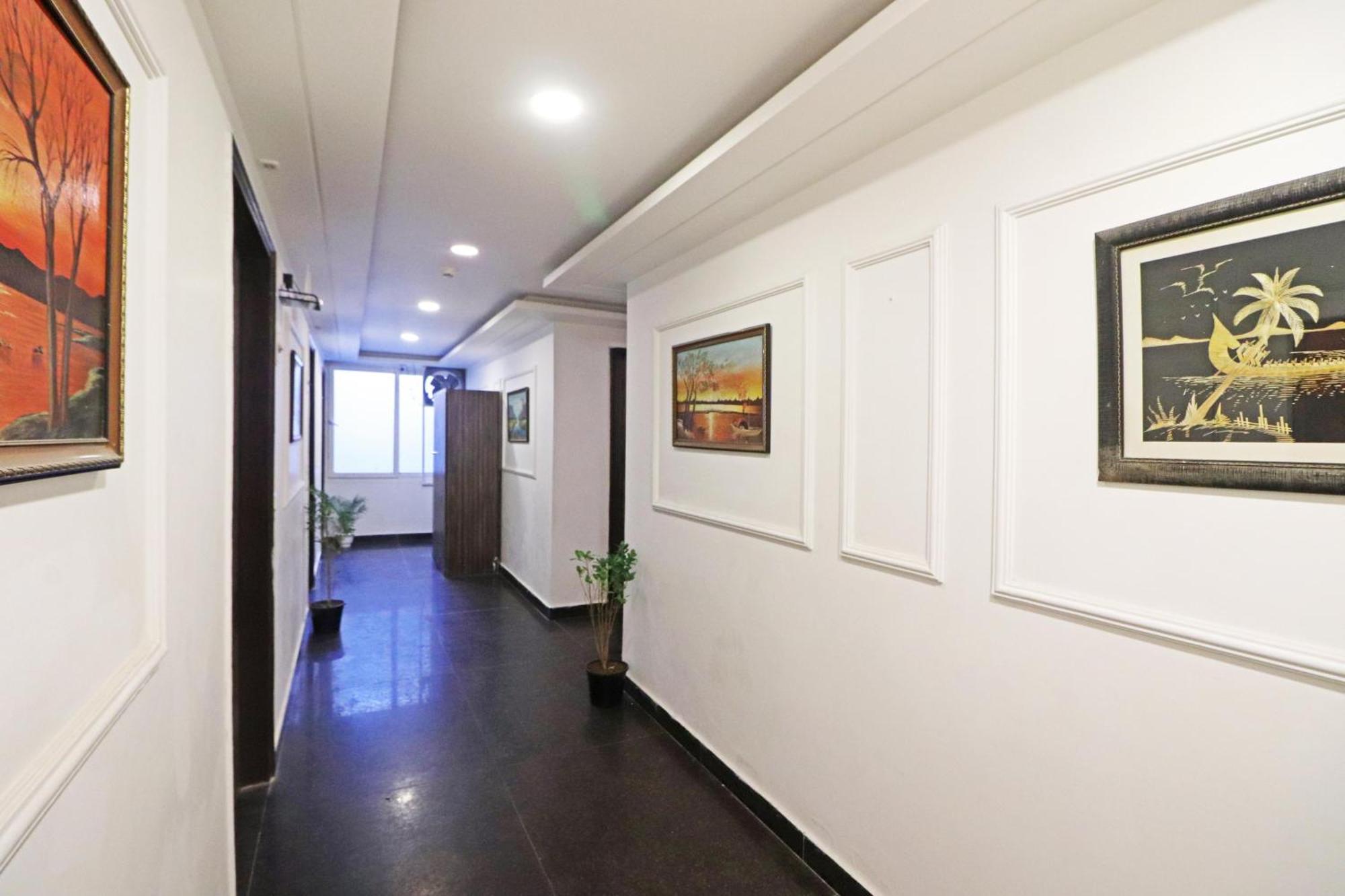 Hotel Mayda Prime Near Delhi Airport Nuova Delhi Esterno foto