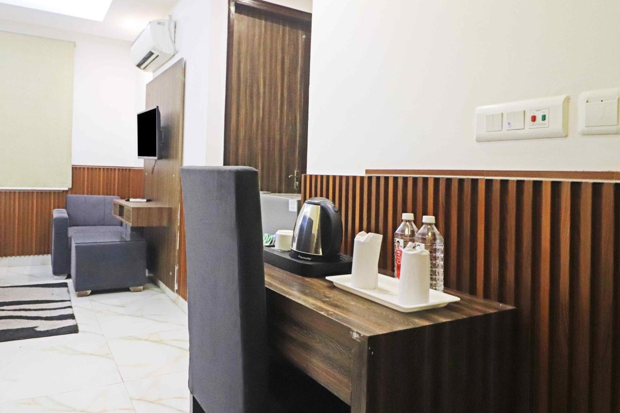 Hotel Mayda Prime Near Delhi Airport Nuova Delhi Esterno foto