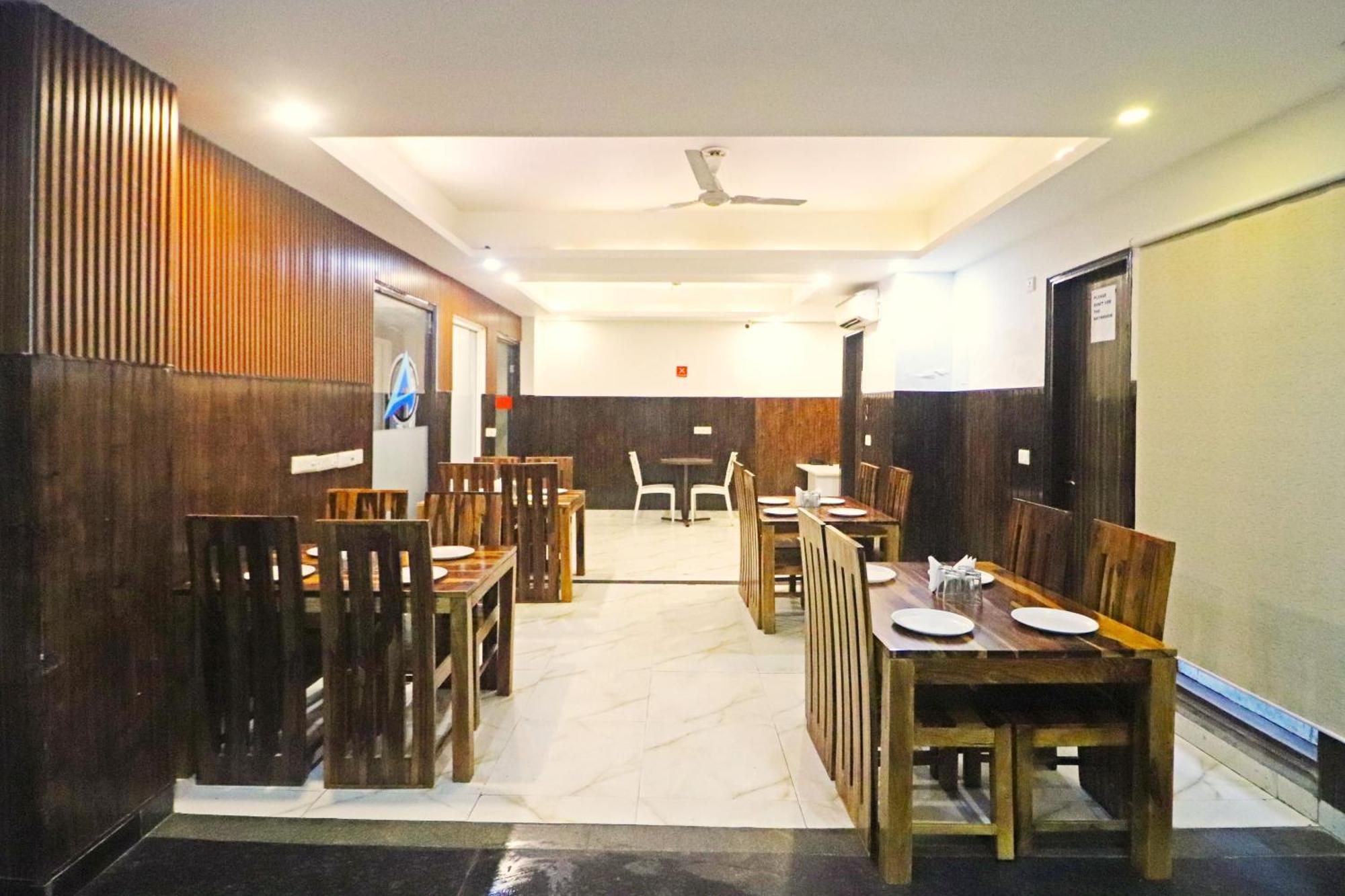 Hotel Mayda Prime Near Delhi Airport Nuova Delhi Esterno foto