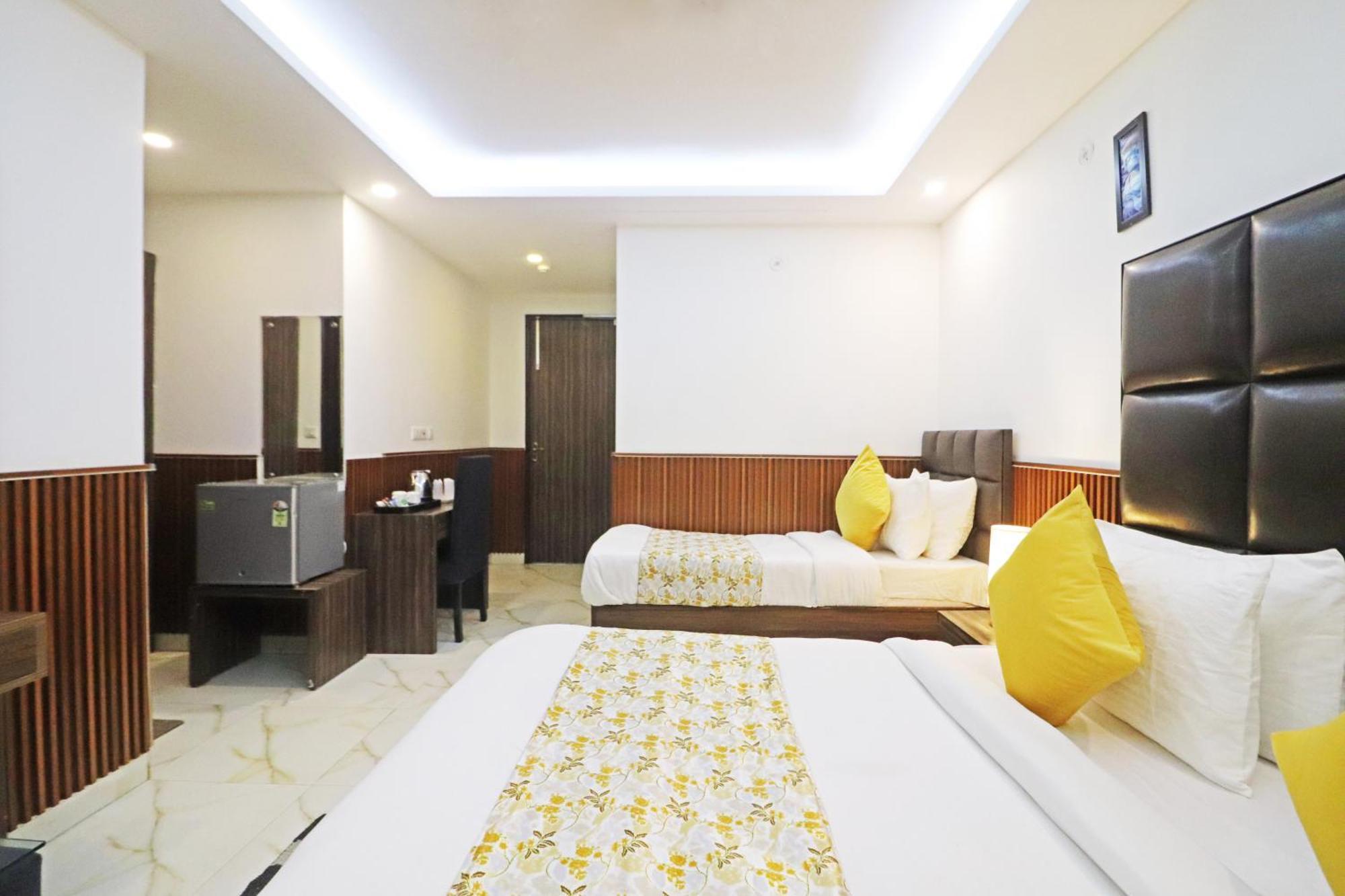 Hotel Mayda Prime Near Delhi Airport Nuova Delhi Esterno foto