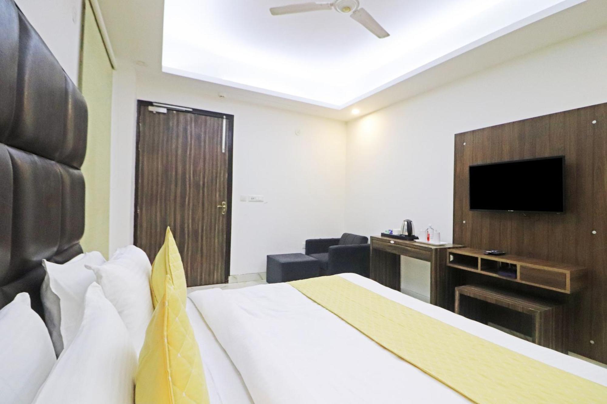 Hotel Mayda Prime Near Delhi Airport Nuova Delhi Esterno foto